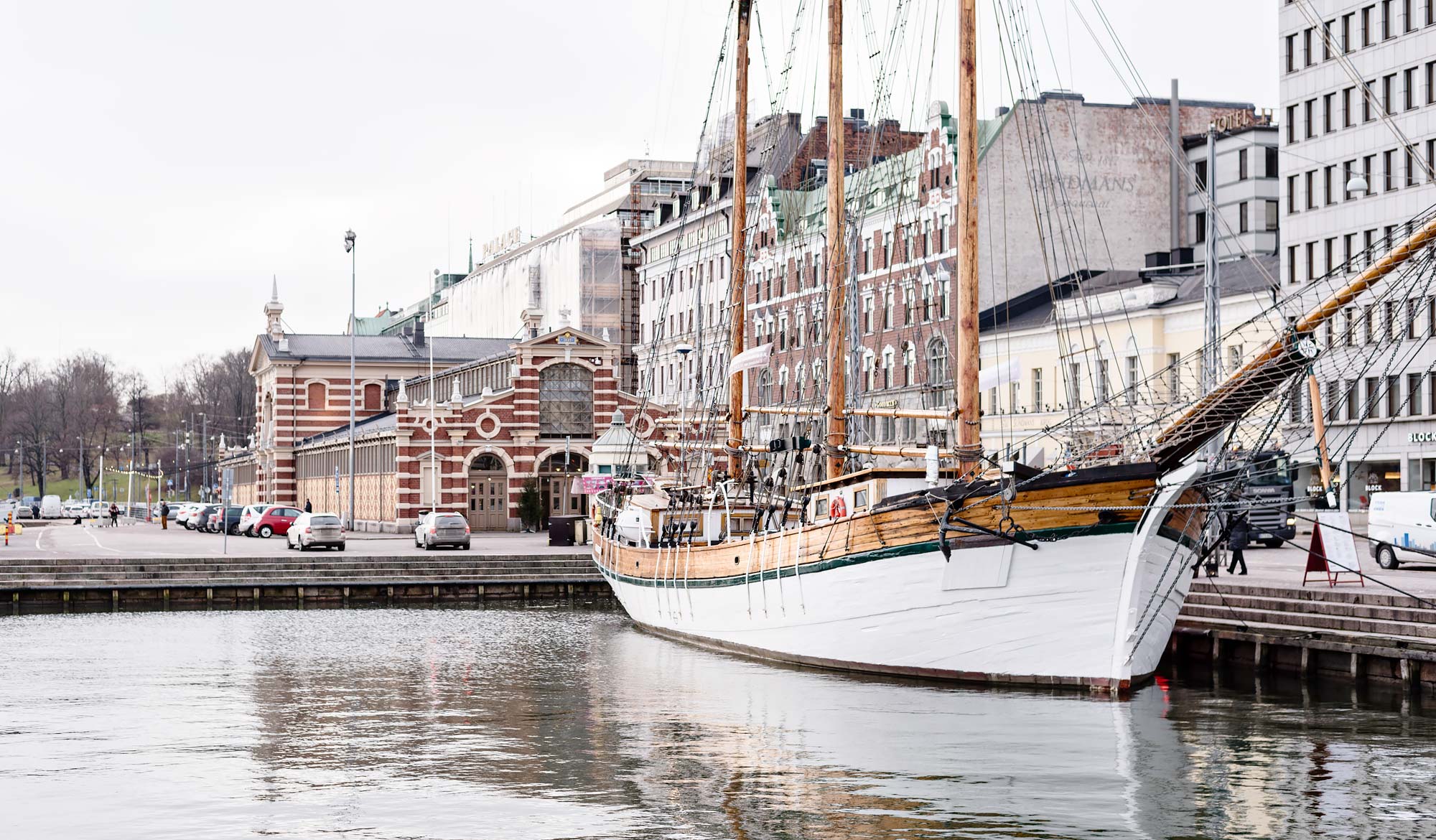 How to spend 3 days in Helsinki. And why you should visit Helsinki in 2017. Old Market Hall