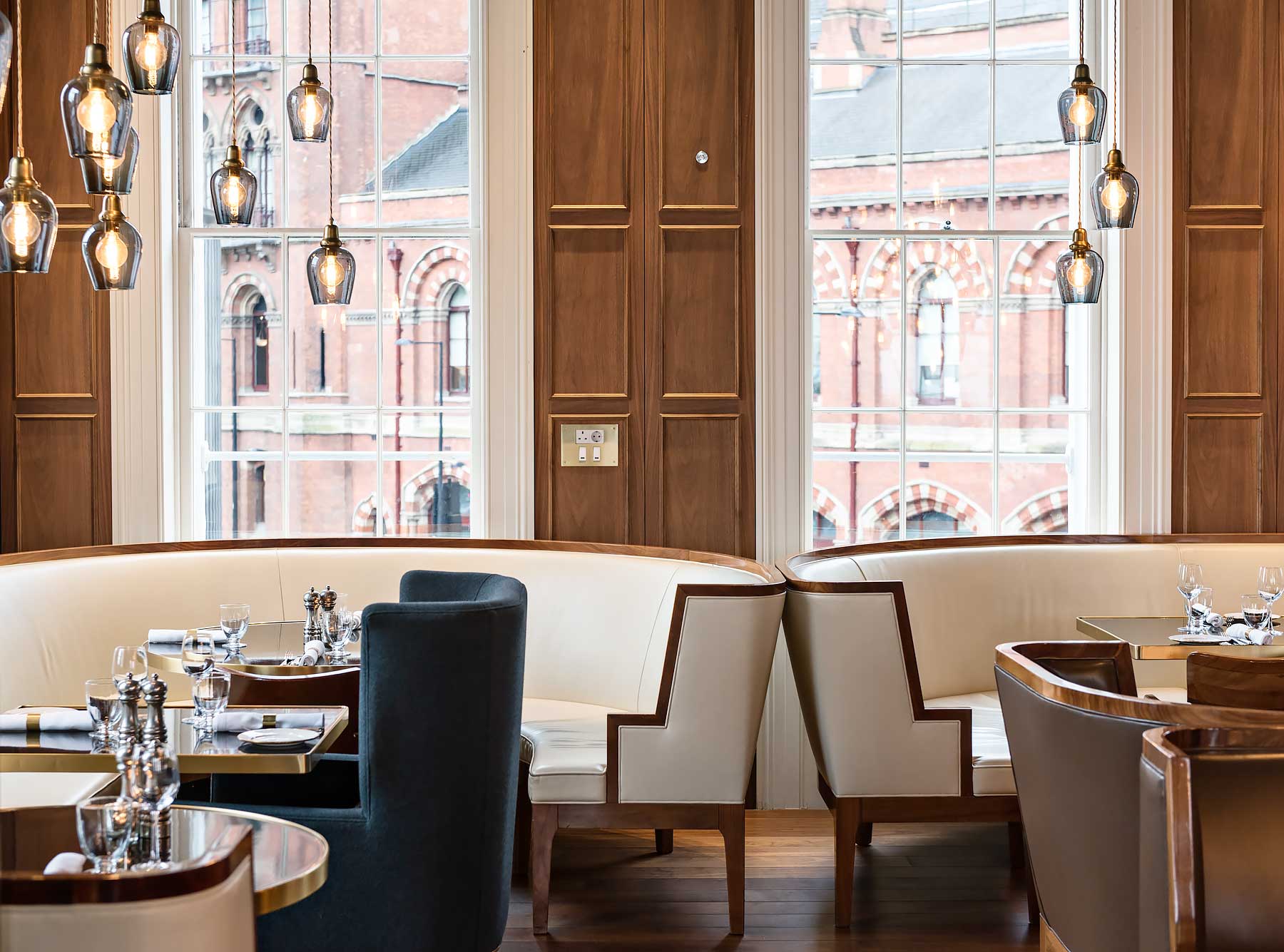 Luxury Boutique Hotel in London - Great Northern Hotel, Plum + Spilt Milk restaurant | Review on Urban Pixxels