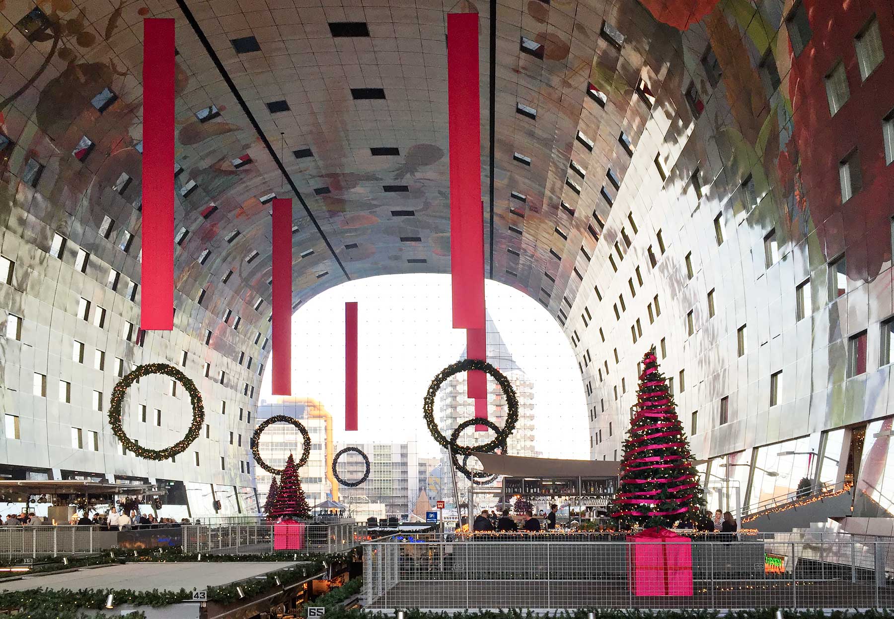 Things to do and see in the Netherlands: Markthal, a food market in Rotterdam.