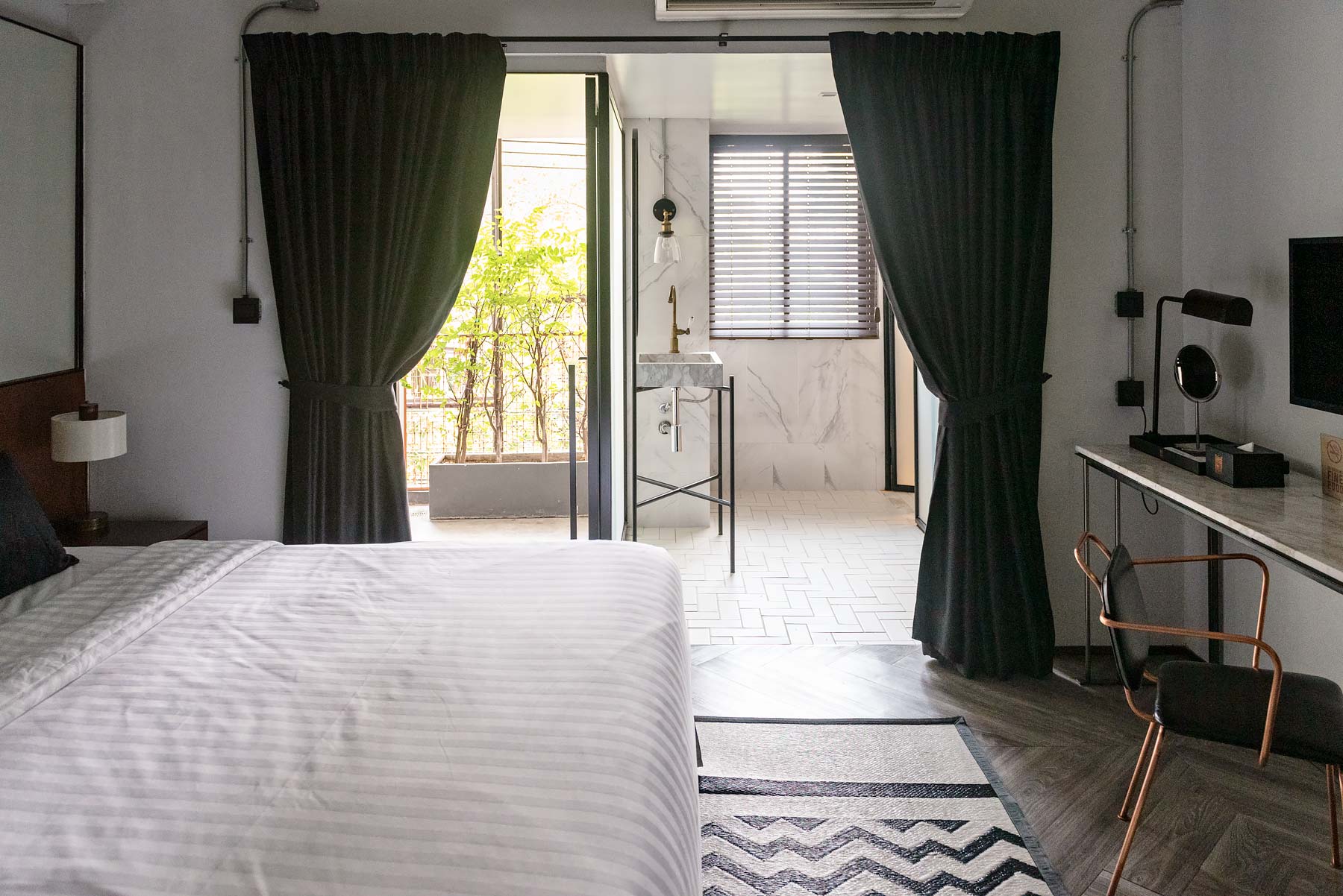 Where to stay in Bangkok: a review of 3 beautiful boutique hotels | IR-ON Hotel in Sukhumvit.