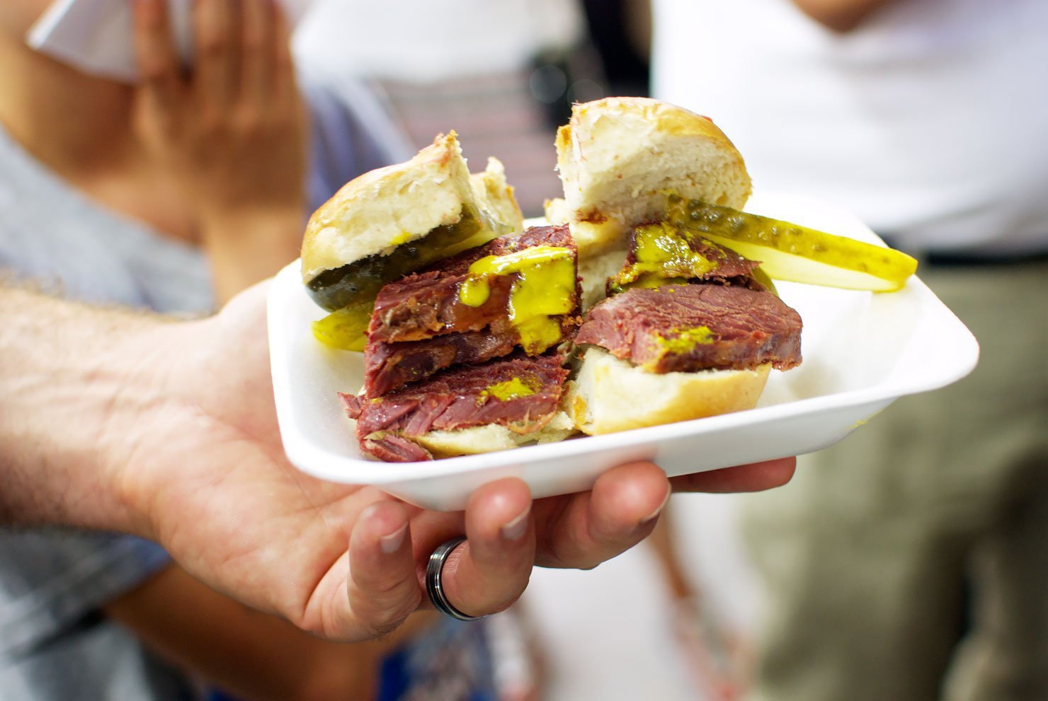 Review Eating London East End Food Tour: Hot Salt Beef Bagel from Beigel Bake