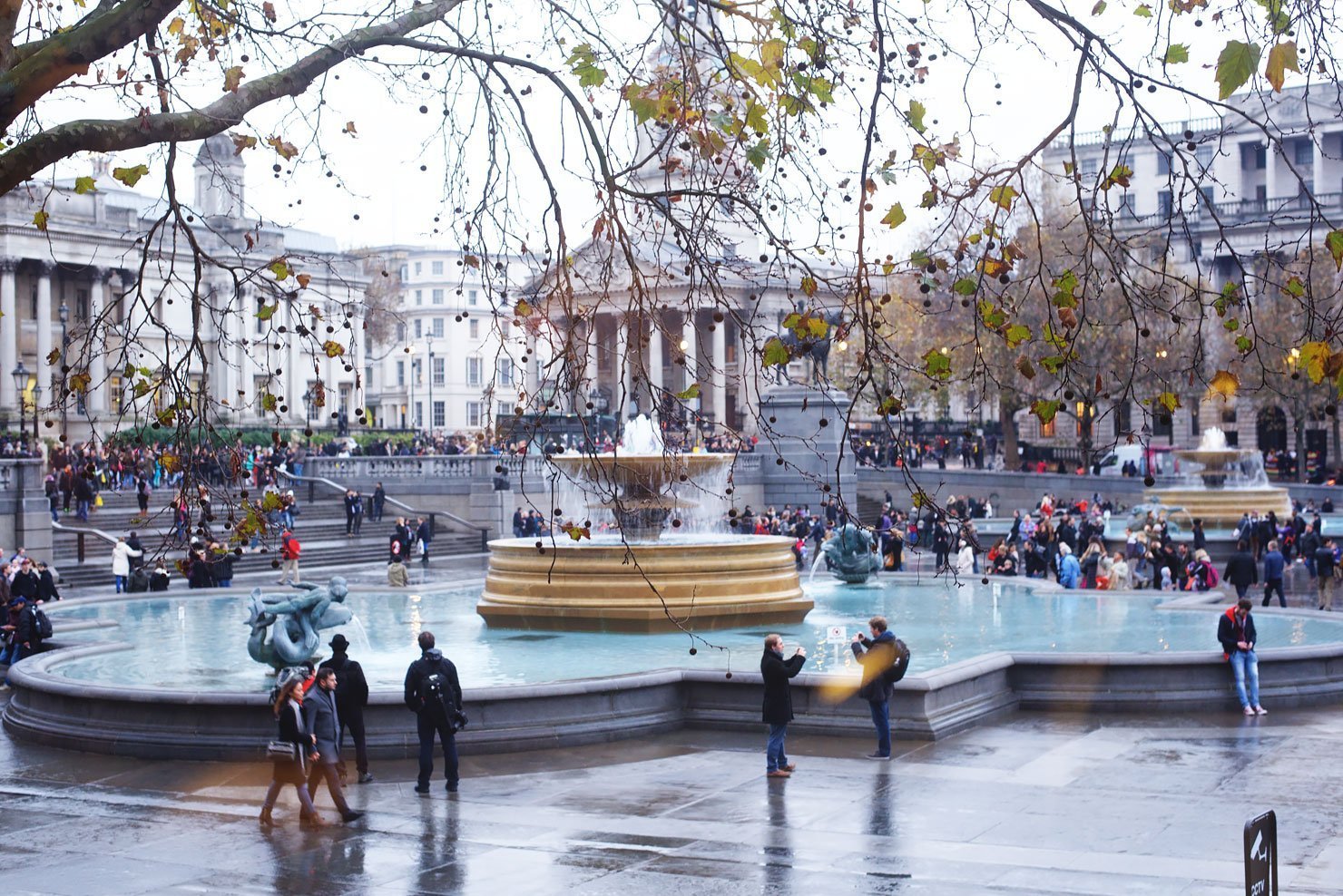 Trafalgar Square seen from the BB Bakery afternoon tea tour bus.