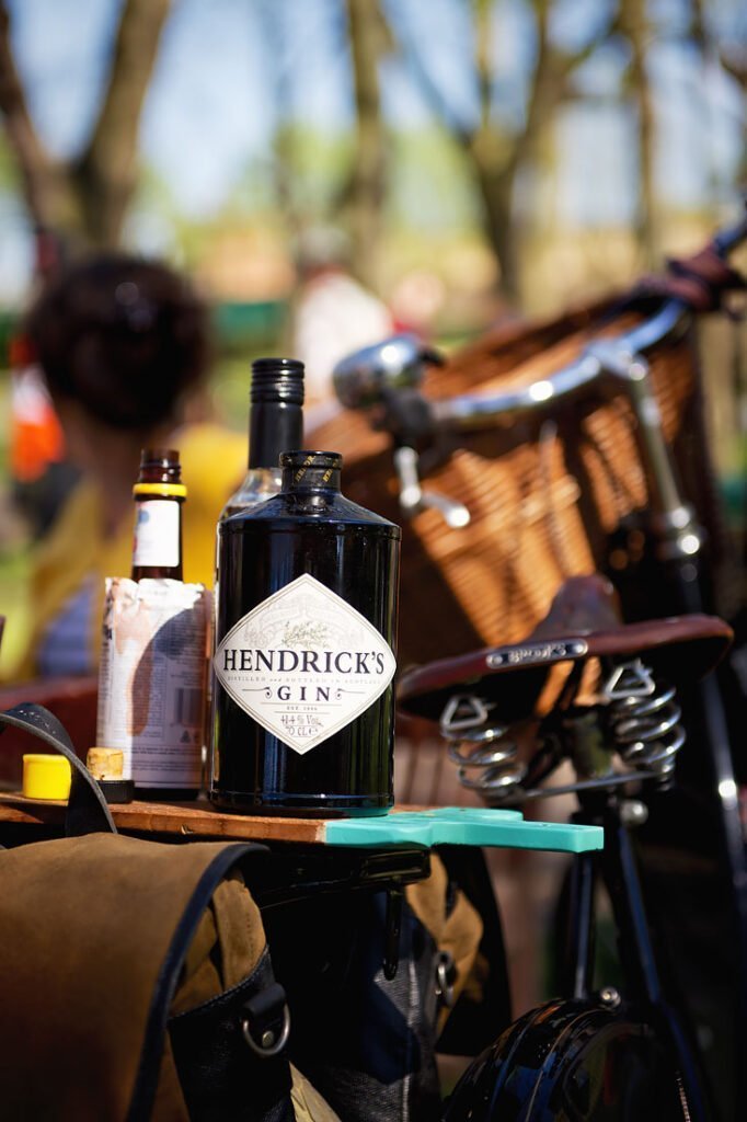 Tweed Run London - Picnic with Hendrick's Gin