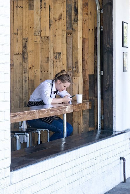 Reviewing the mirrorless Sony A6000 in San Diego