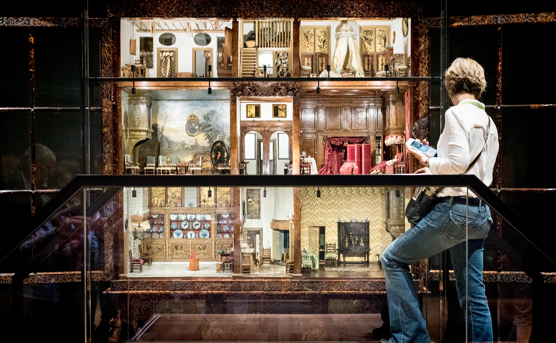 My 5 new favorite places in Amsterdam - Rijksmuseum Dolls' House from the Miniaturist