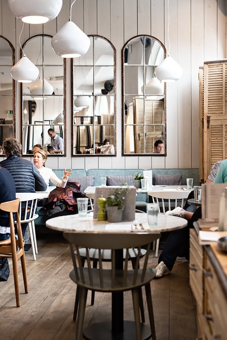 Brunch at No 11 Pimlico Road in Chelsea, London. Read the full review on www.urbanpixxels.com