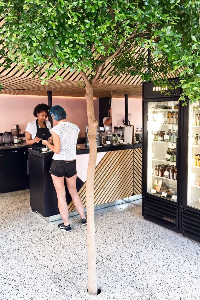 Things to do in Amsterdam. Tips for Visiting Amsterdam like a local. The Cold Pressed Juicery.