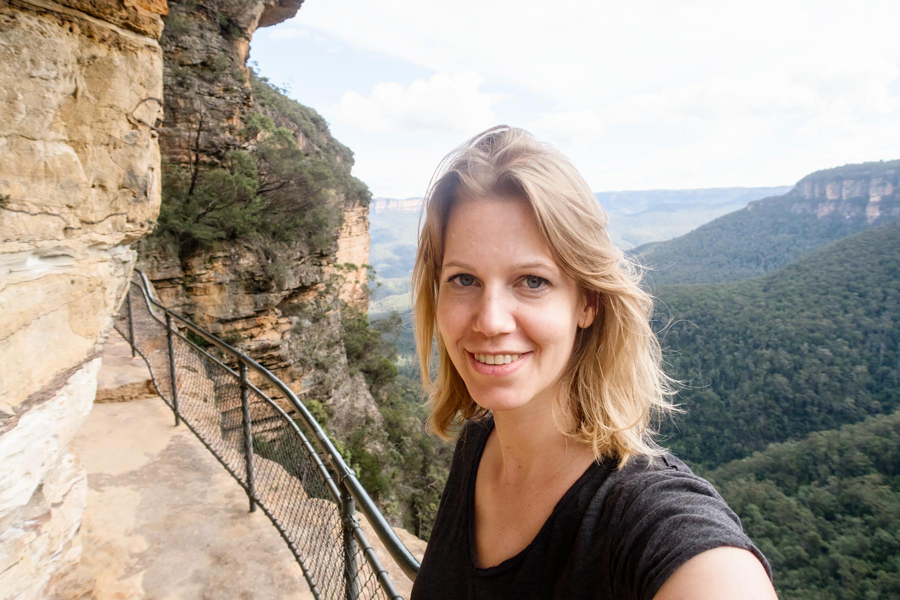 Blue Mountains: the Best Day Trip from Sydney - Wentworth Falls Narrow Ledge