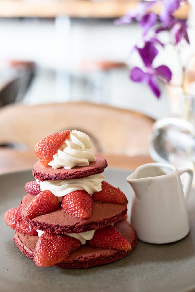 The Ultimate Sydney Brunch and Coffee Guide | Local Mbassy Red Velvet Pancakes
