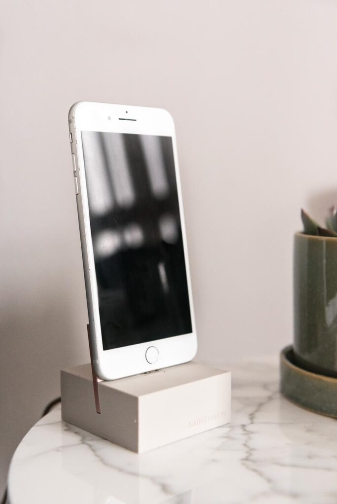 10 tricks to turn your bedroom into your favourite boutique hotel