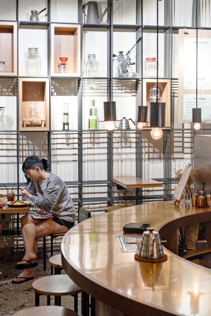 Ultimate Guide to the Best Places to Go, Eat and Stay in Singapore | Chye Seng Huat Hardware Coffee