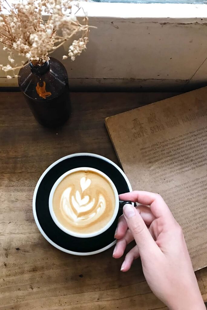 Ultimate Guide to the Best Places to Go, Eat and Stay in Singapore | Chye Seng Huat Hardware Coffee