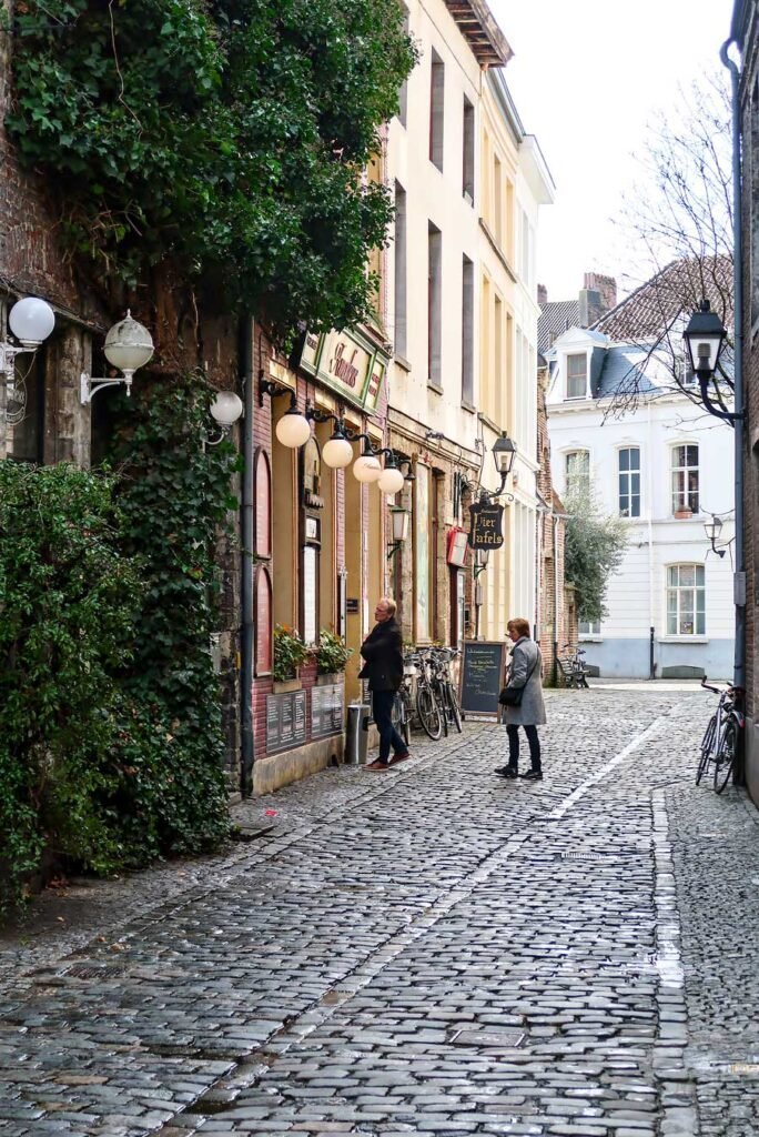 PICTURE PERFECT GHENT & FALLING IN LOVE WITH HOTEL 1898 THE POST