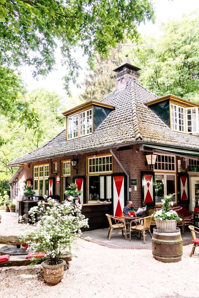 10 Things You Don’t Want to Miss When You Visit Brabant in The Netherlands | Oisterwijk Cafe Boshuis Venkraai