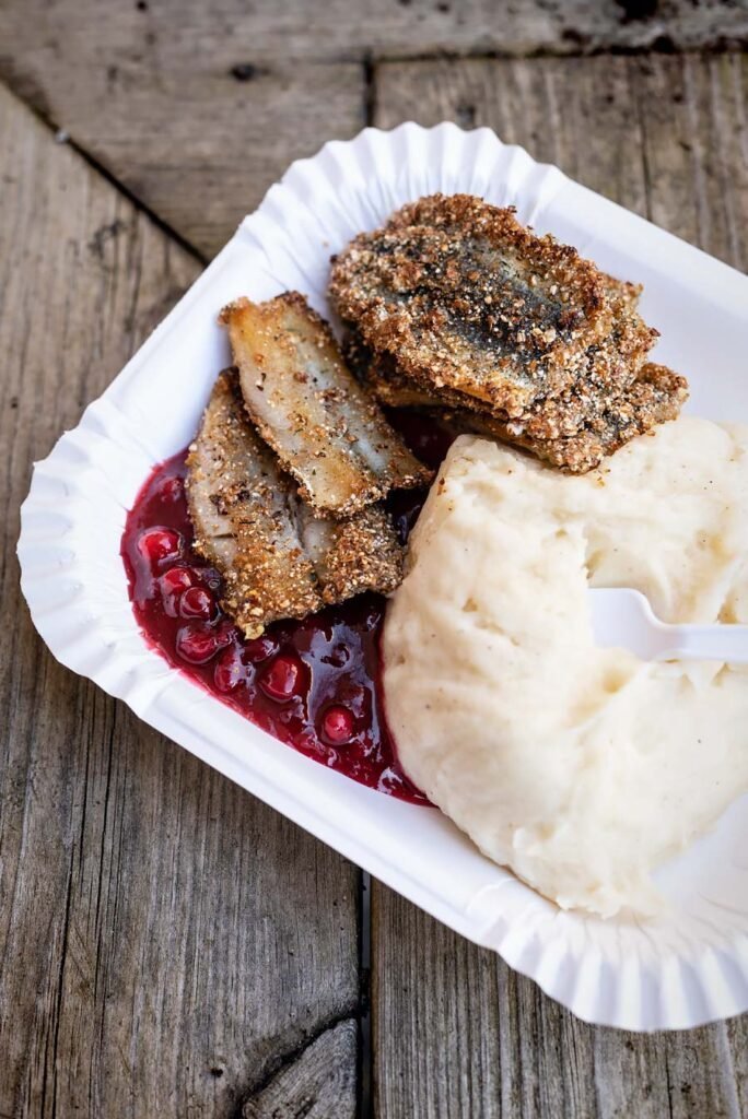 10 Food & Shopping Hotspots You Need to Know in Gothenburg | Street food Strömmingsluckan - friet herring with mashed potatoes and lingonberry sauce