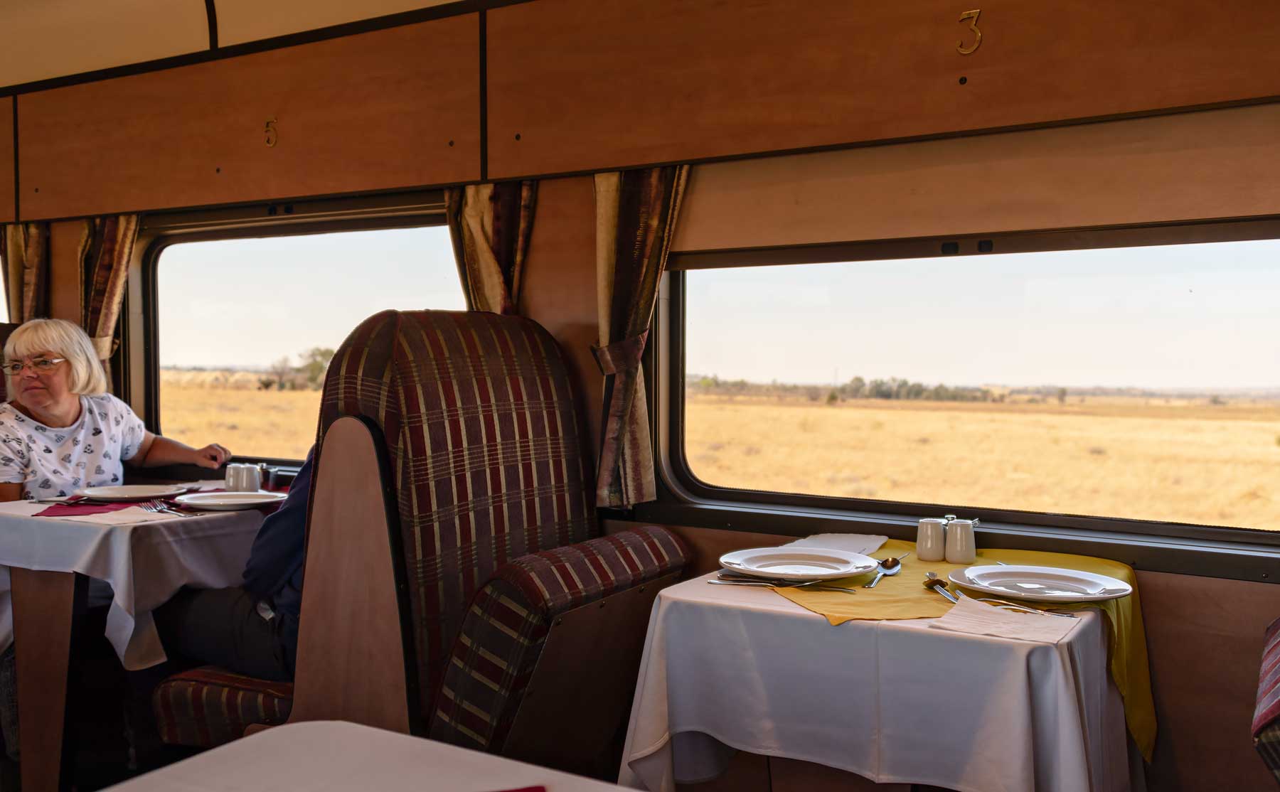 The Most Amazing 28-hour Luxury Train Ride from Johannesburg to Cape Town with Shosholoza Meyl Railways Premier Classe. Watch the video and read the full review on urbanpixxels.com