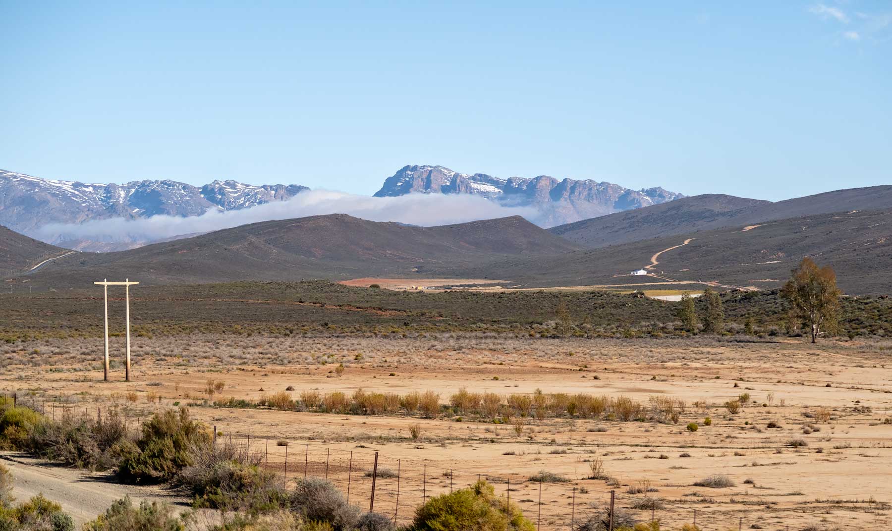 The Most Amazing 28-hour Luxury Train Ride from Johannesburg to Cape Town with Shosholoza Meyl Railways Premier Classe. Watch the video and read the full review on urbanpixxels.com