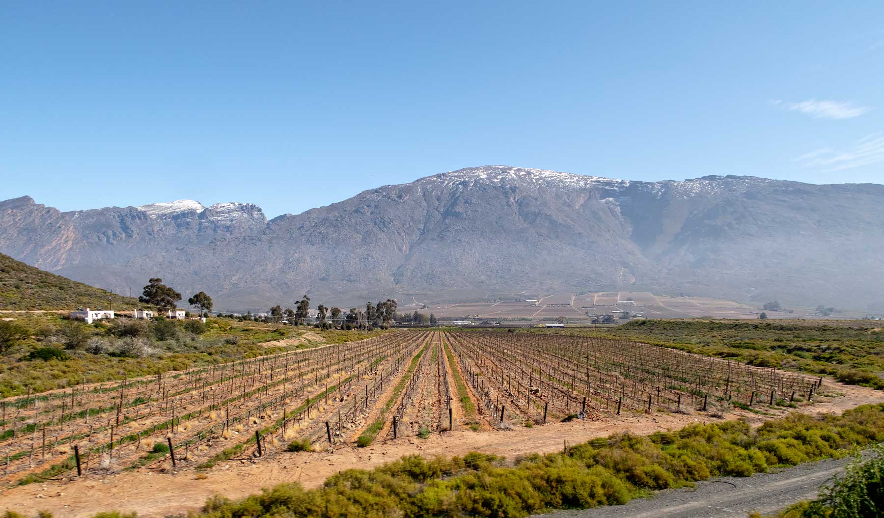 The Most Amazing 28-hour Luxury Train Ride from Johannesburg to Cape Town with Shosholoza Meyl Railways Premier Classe. Watch the video and read the full review on urbanpixxels.com