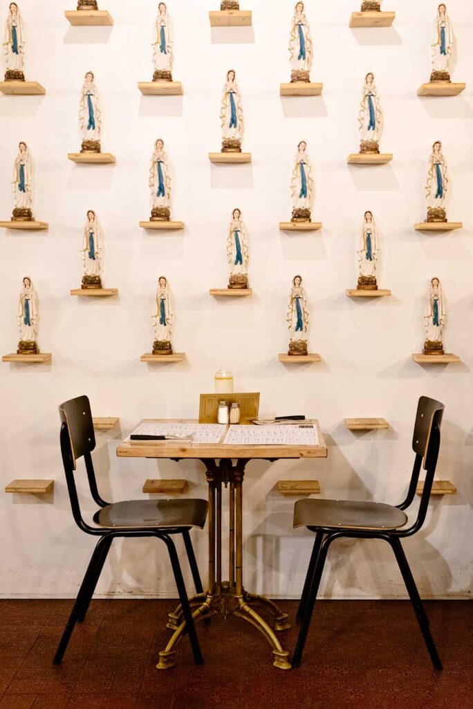 Il Cardinale, a burger restaurant in Mechelen. Read my blog post '11 Great Things to Do in Mechelen, Belgium' for more tips