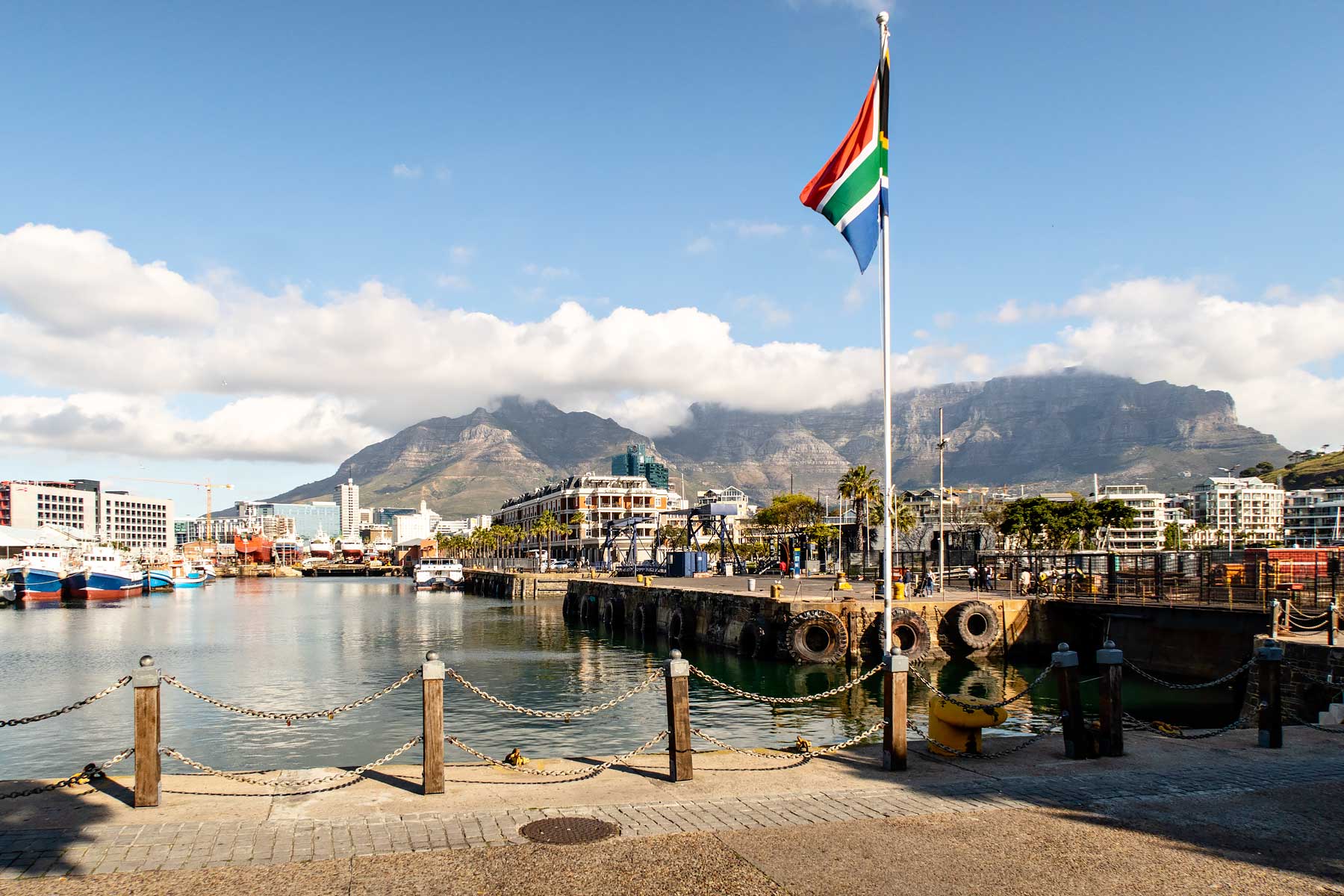 V&A Waterfront and Table Mountain in Cape Town. South Africa in 3 Weeks | The Perfect South Africa itinerary for your first trip.