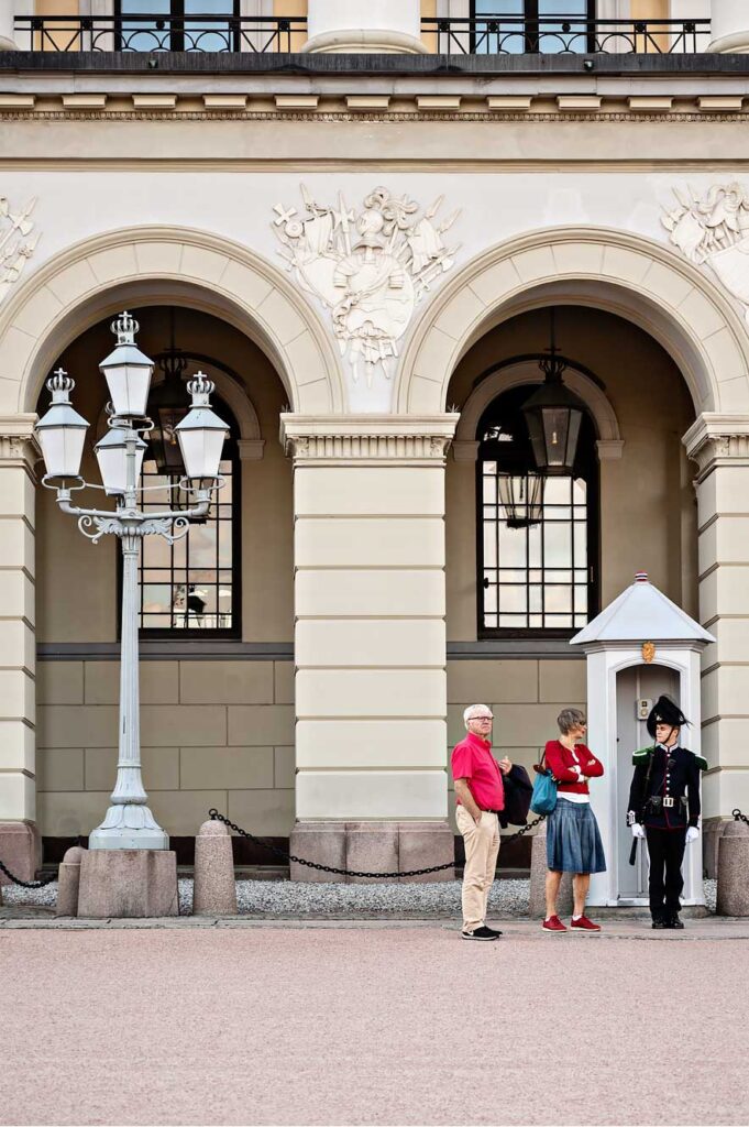 Bewakers voor het Koninklijk Paleis in Oslo.