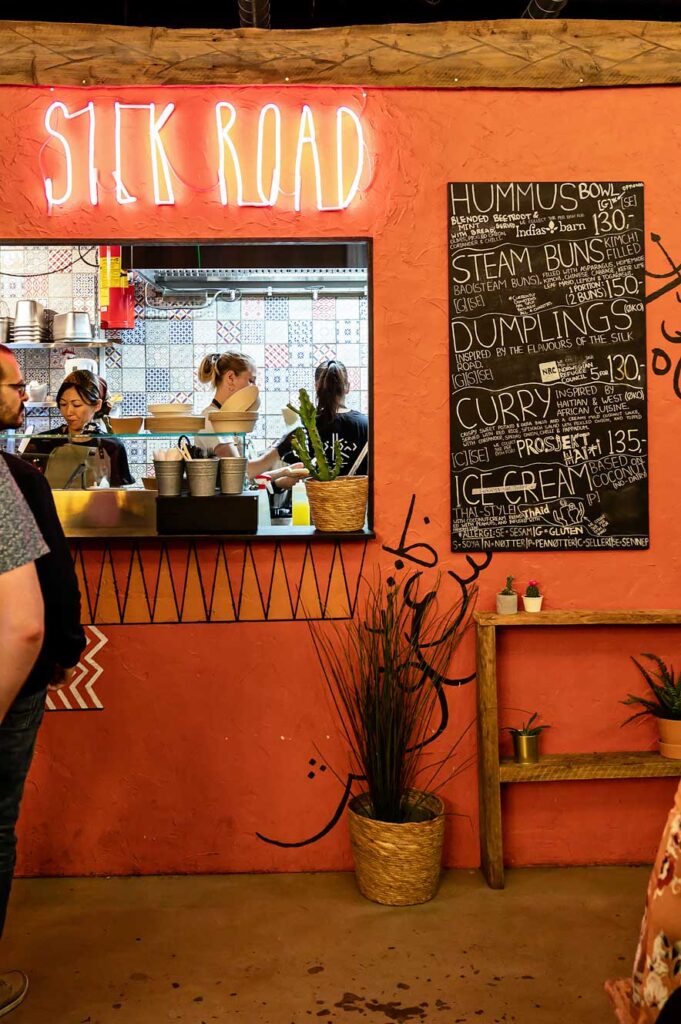 Silk Road food stand bij Oslo Street Food