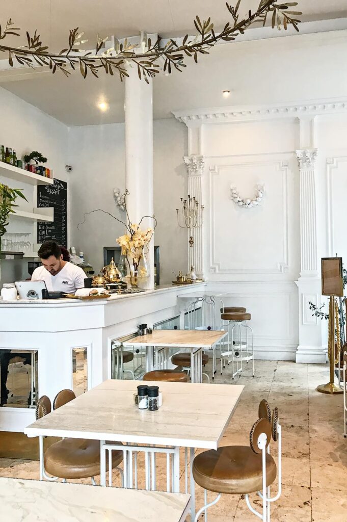 Breakfast in Cape Town at Giulio's Café