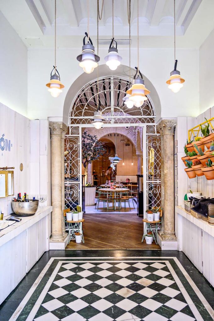 Seville restaurant El Pinton