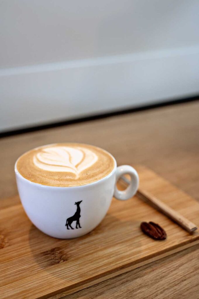 Plenty plant-based restaurant en cafe in Zeeheldenkwartier Den Haag