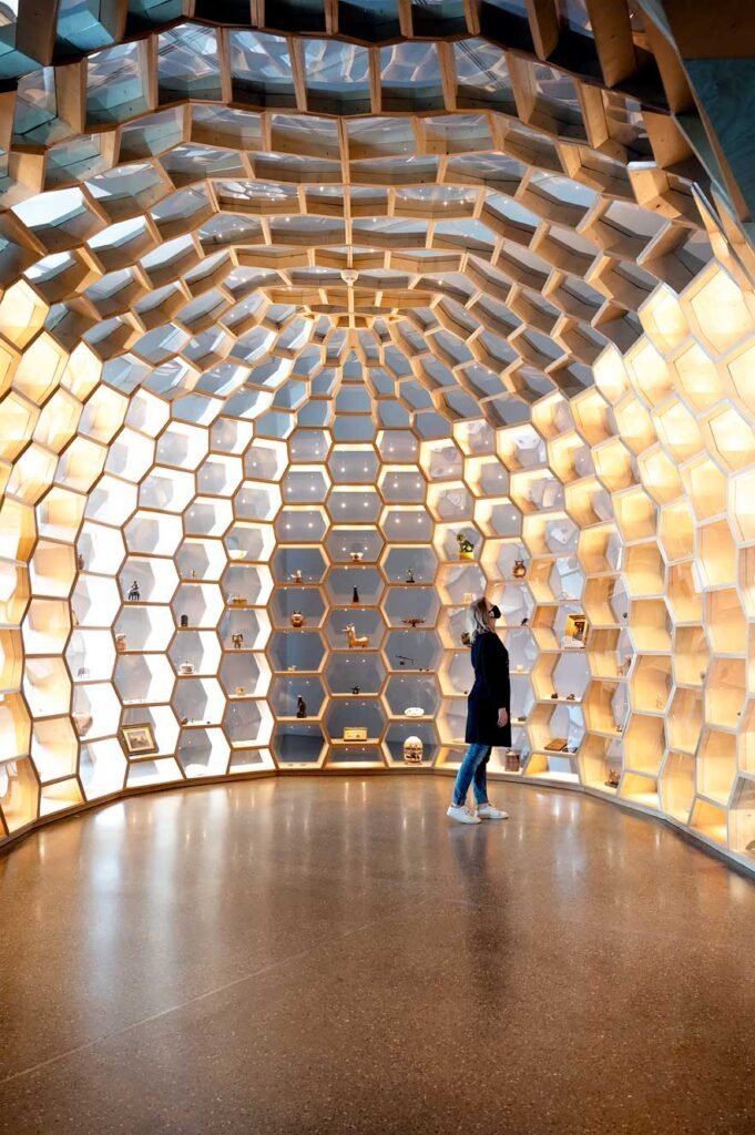 Honingraat kunstwerk in Museum Folkwang in Essen Duitsland