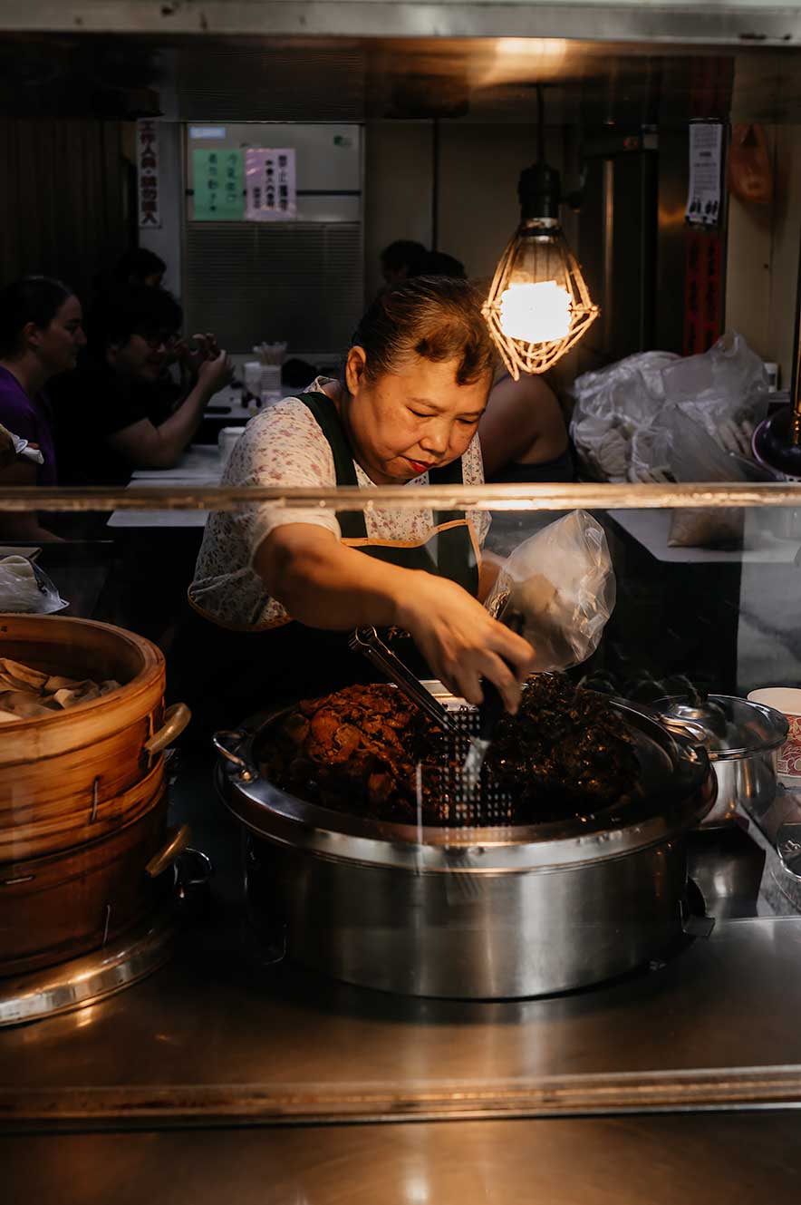 Taipei Eats food tour in Taiwan