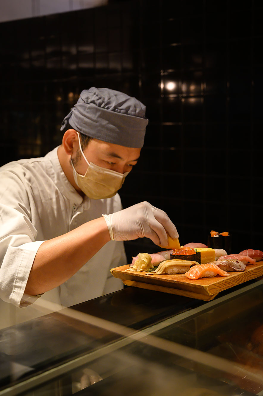 Taipei Food Guide: Addiction Aquatic Development - sushi chef. Food guide om je te helpen waar je lekker kunt eten en koffie kunt drinken in Taipei.