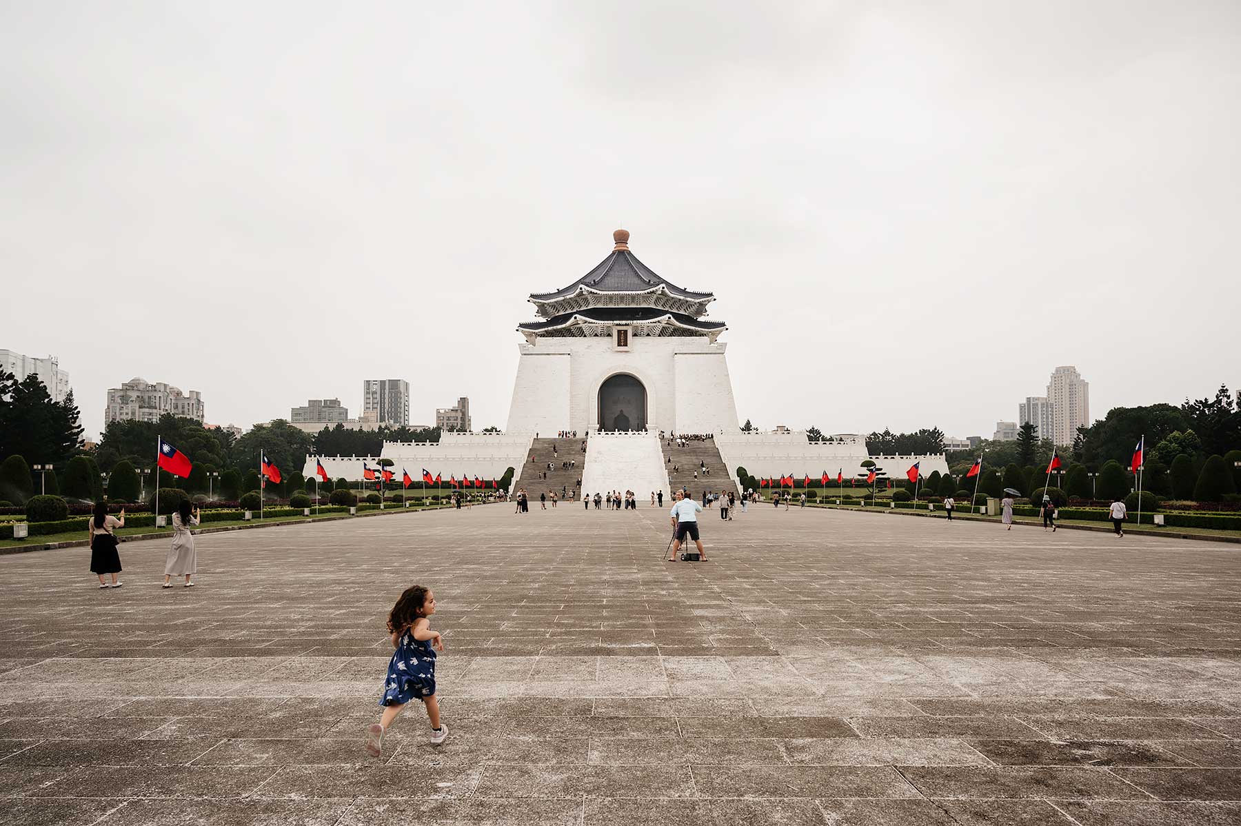 Liberty Square met Chiang Kai-shek Memorial Hall in Taipei. Must-see als je Taipei voor het eerst bezoekt en een van de bekendste Taipei bezienswaardigheden.