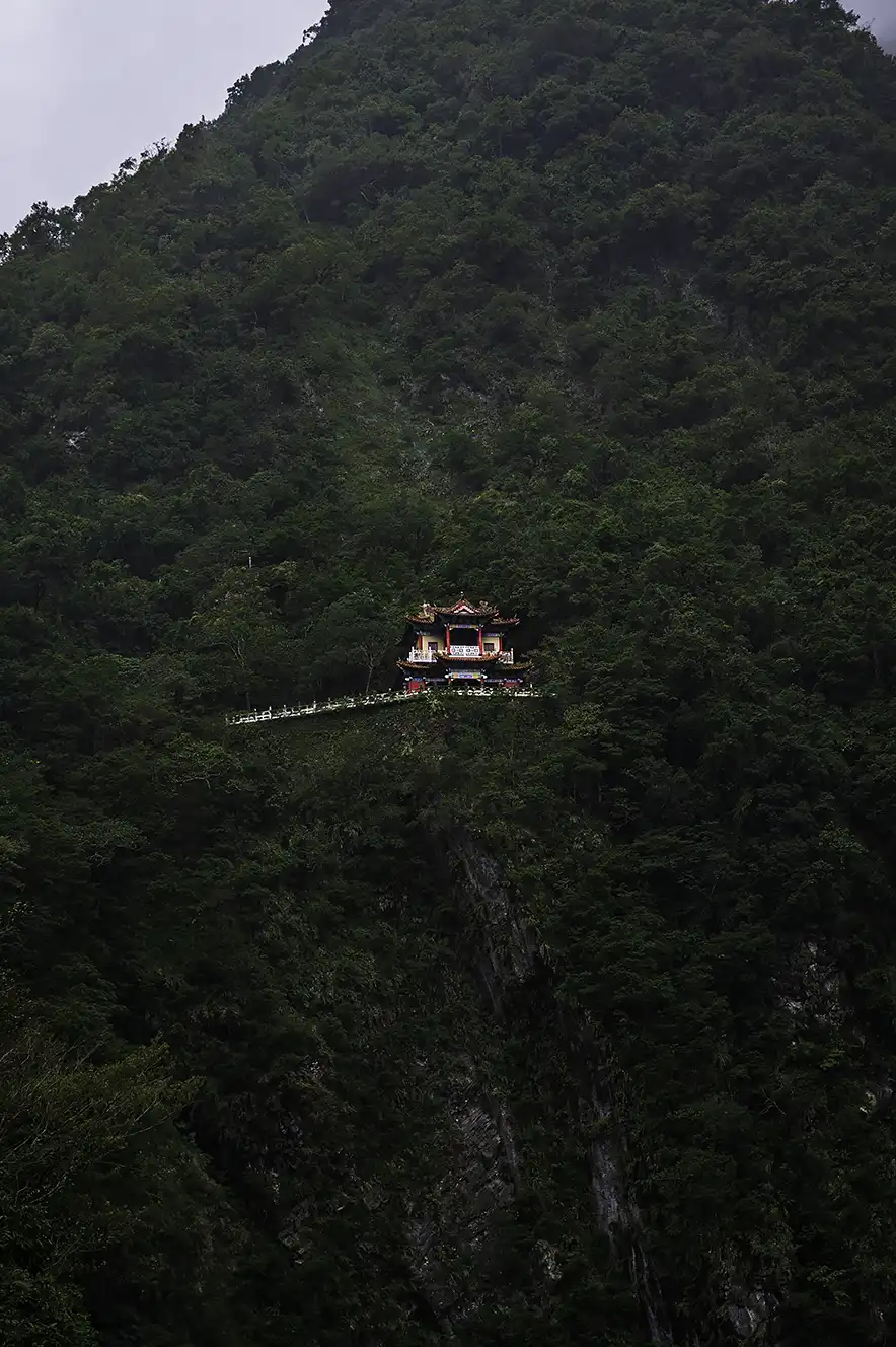 Bell Tower in Taroko National Park. Een van de mooiste bezienswaardigheden tijdens een dagtrip in Taroko Gorge vanuit Hualien