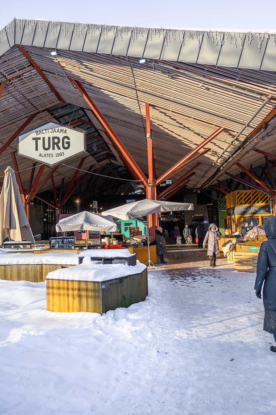 Balti Jaama Turg markt in de winter, Tallinn