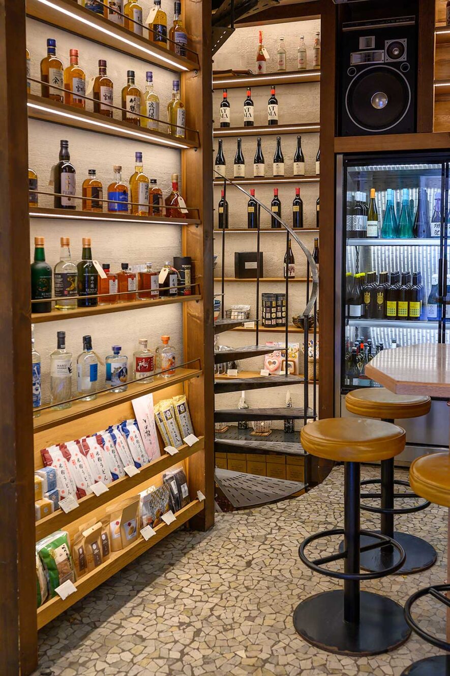 Ikigai Market, dat de ruimte deelt met restaurant Ekiben Kitchen in Athene