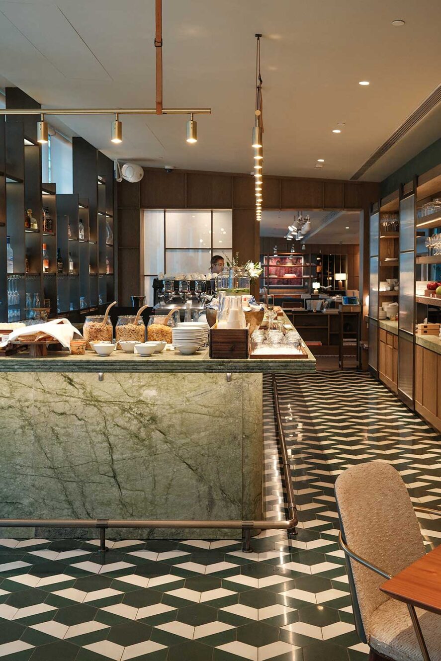 Restaurant Lucciola in het The Hari hotel - ontbijt buffet