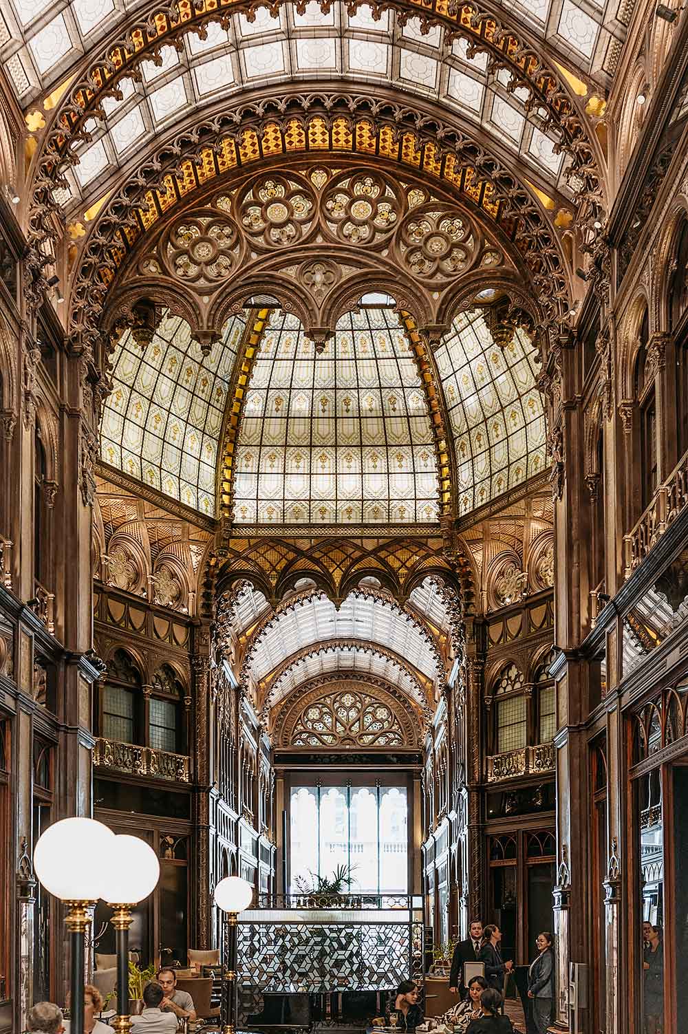 Parisi Passage, een van de mooiste plekken om te bezoeken in Boedapest