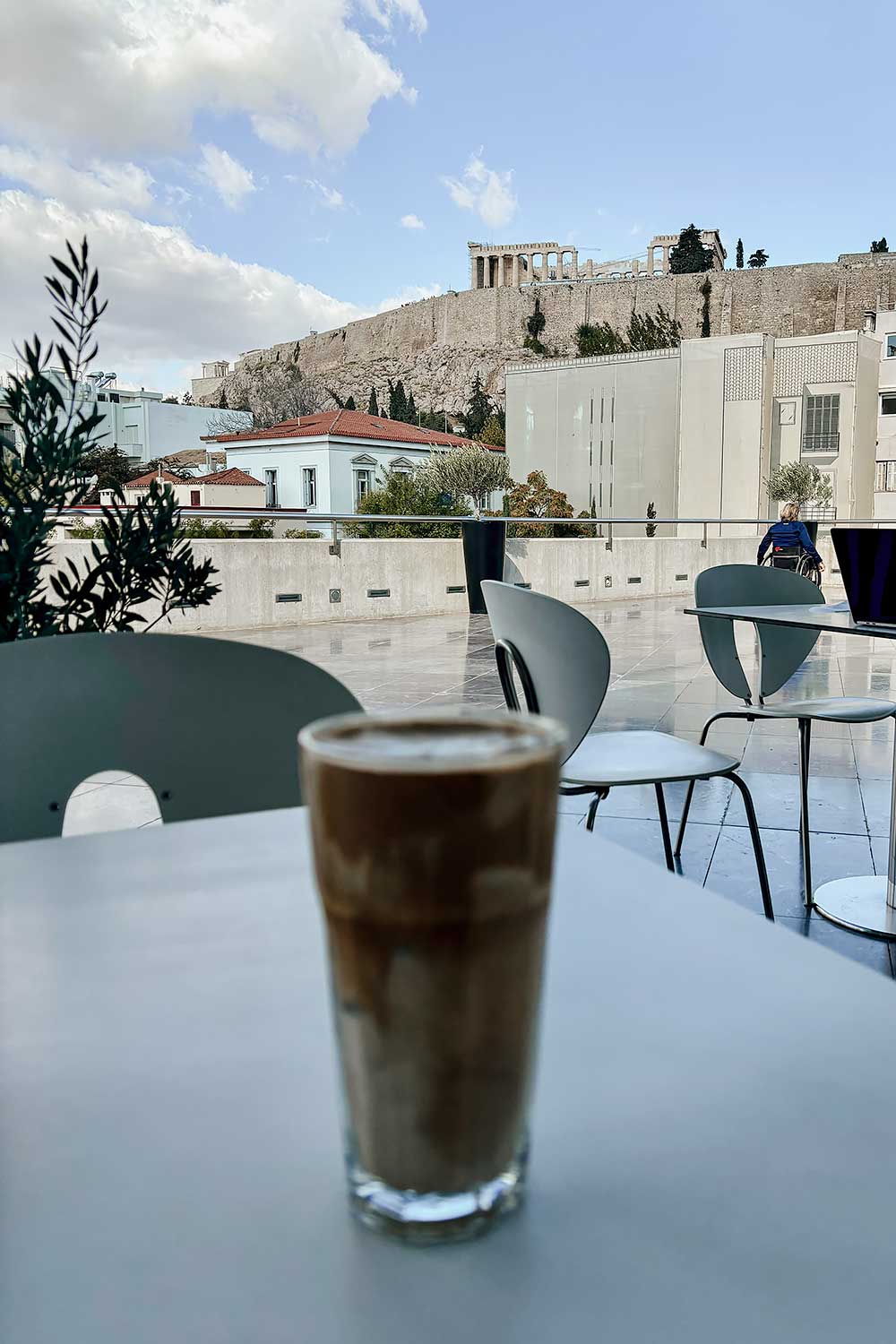 Acropolis Museum Cafe met uitzicht op de Akropolis