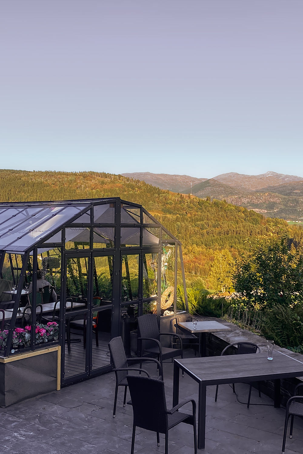 Diner bij restaurant Store Ringheim in Vossevangen, Noorwegen.