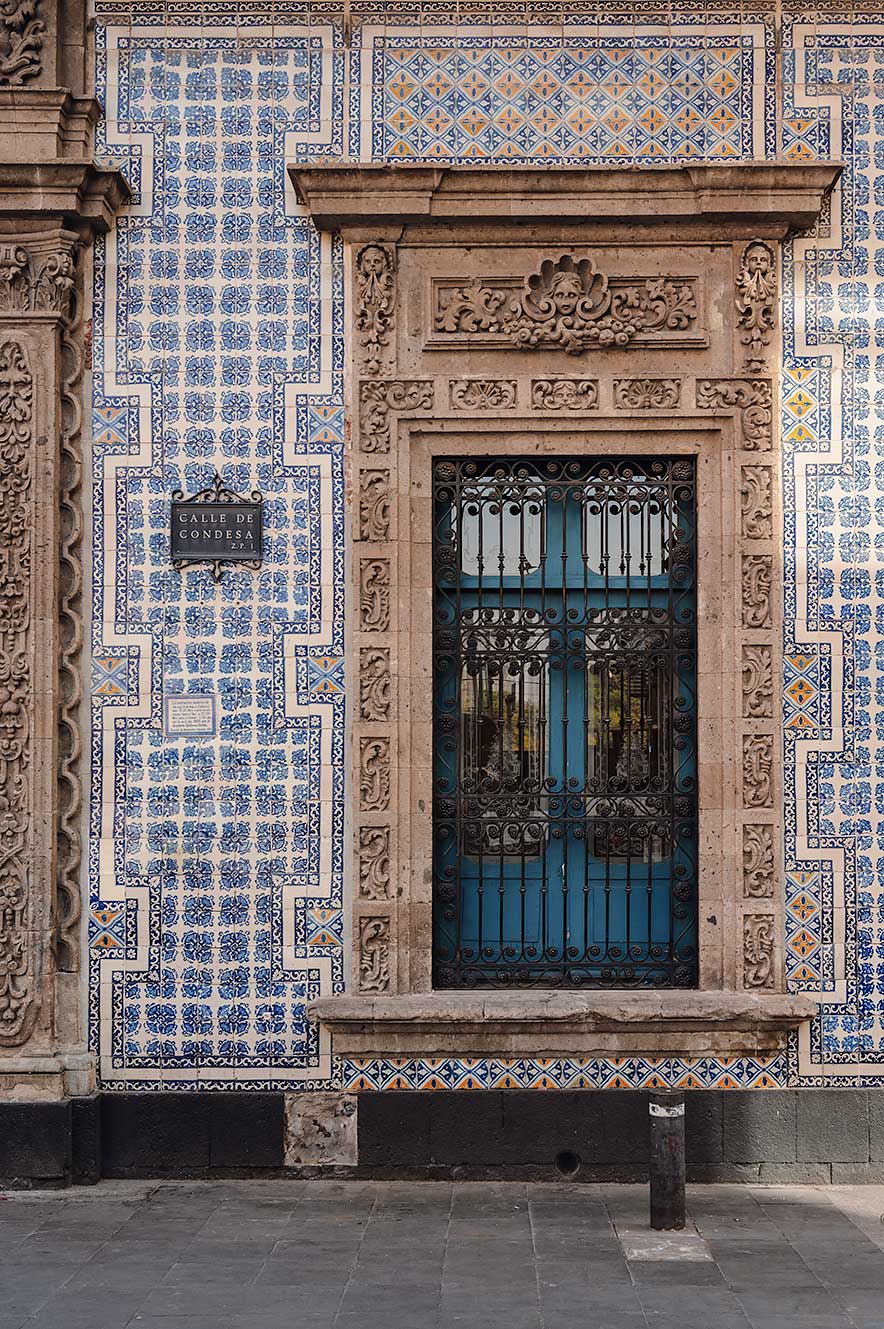 Casa de los Azulejos ('House of Tiles') in Mexico City