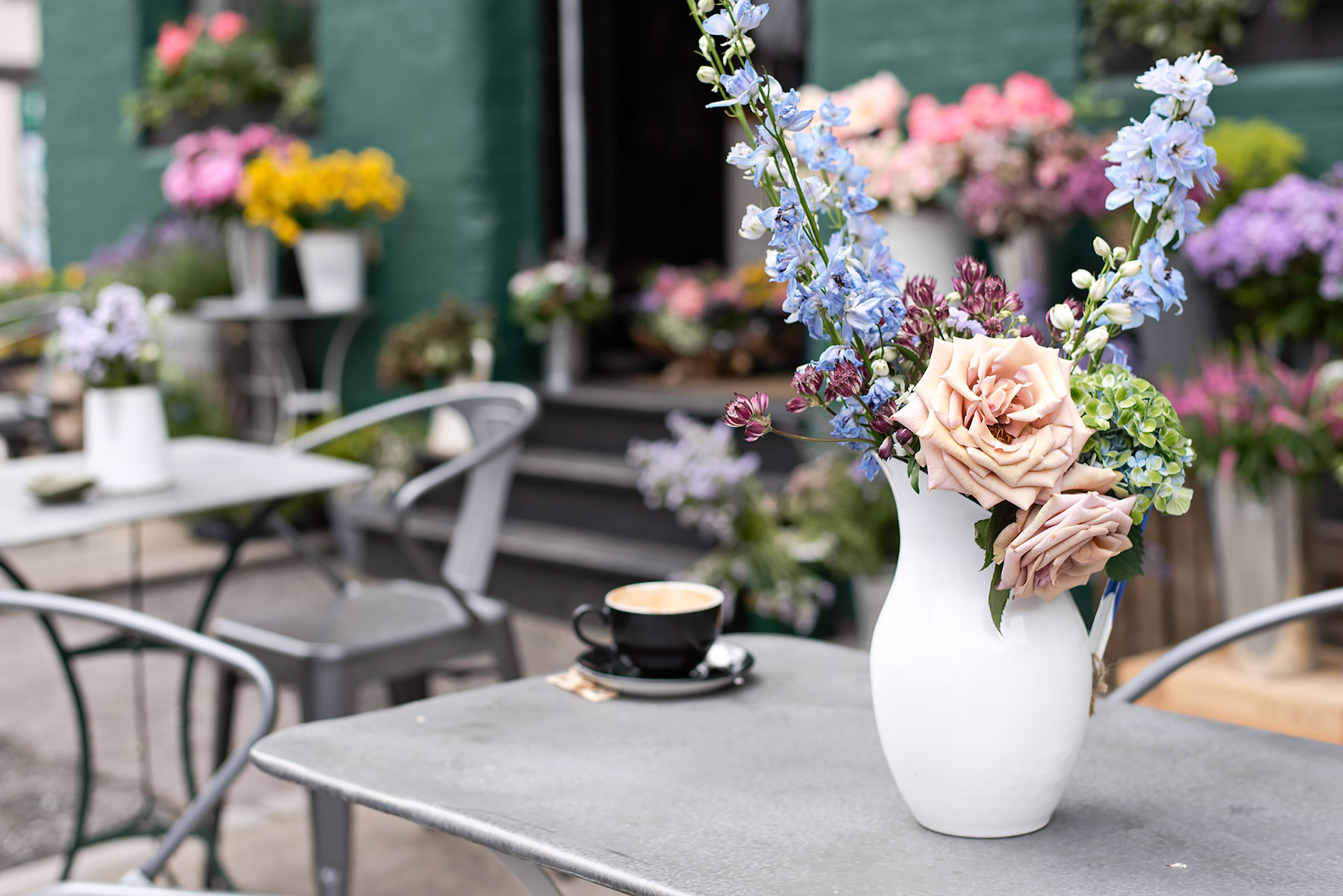 Exploring London villages: Bermondsey Street near London Bridge. Hej Coffee on Bermondsey Square.
