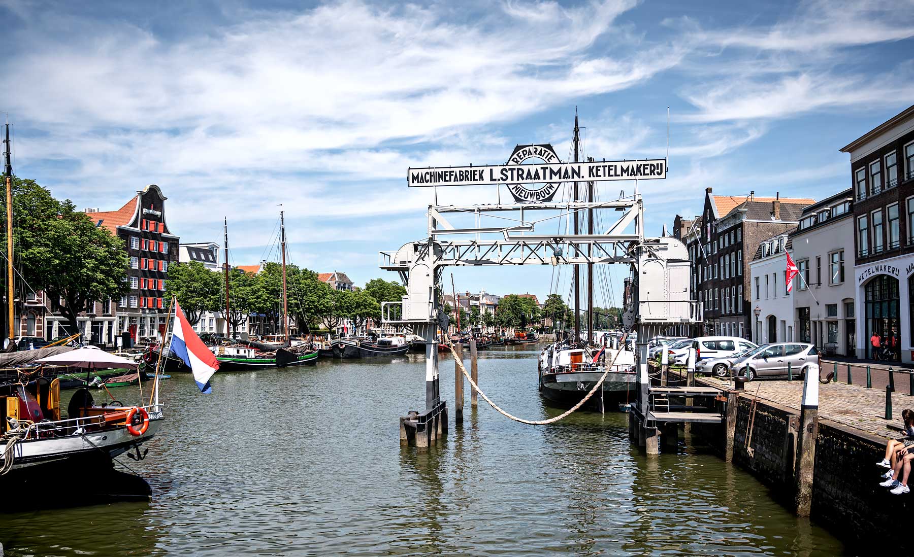 Schroevendok Straatman in Wolwevershaven Dordrecht