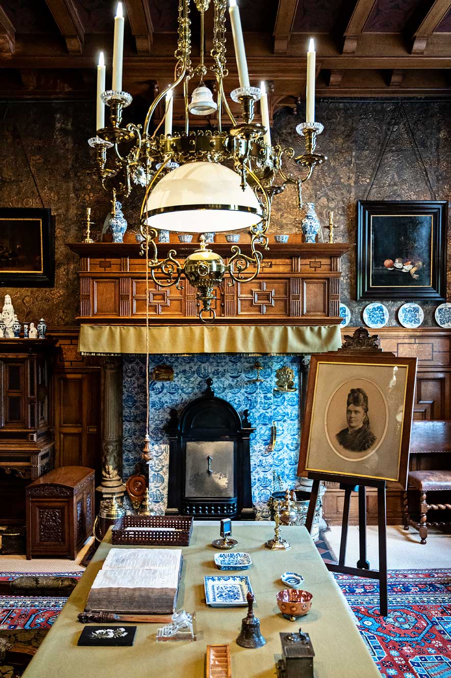 Studeerkamer in Huis van Gijn, museum in Dordrecht