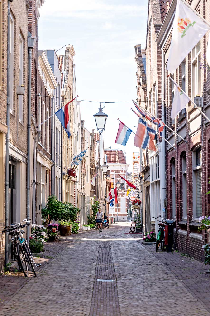 Winkelstraat Vleeshouwerstraat in Dordrecht