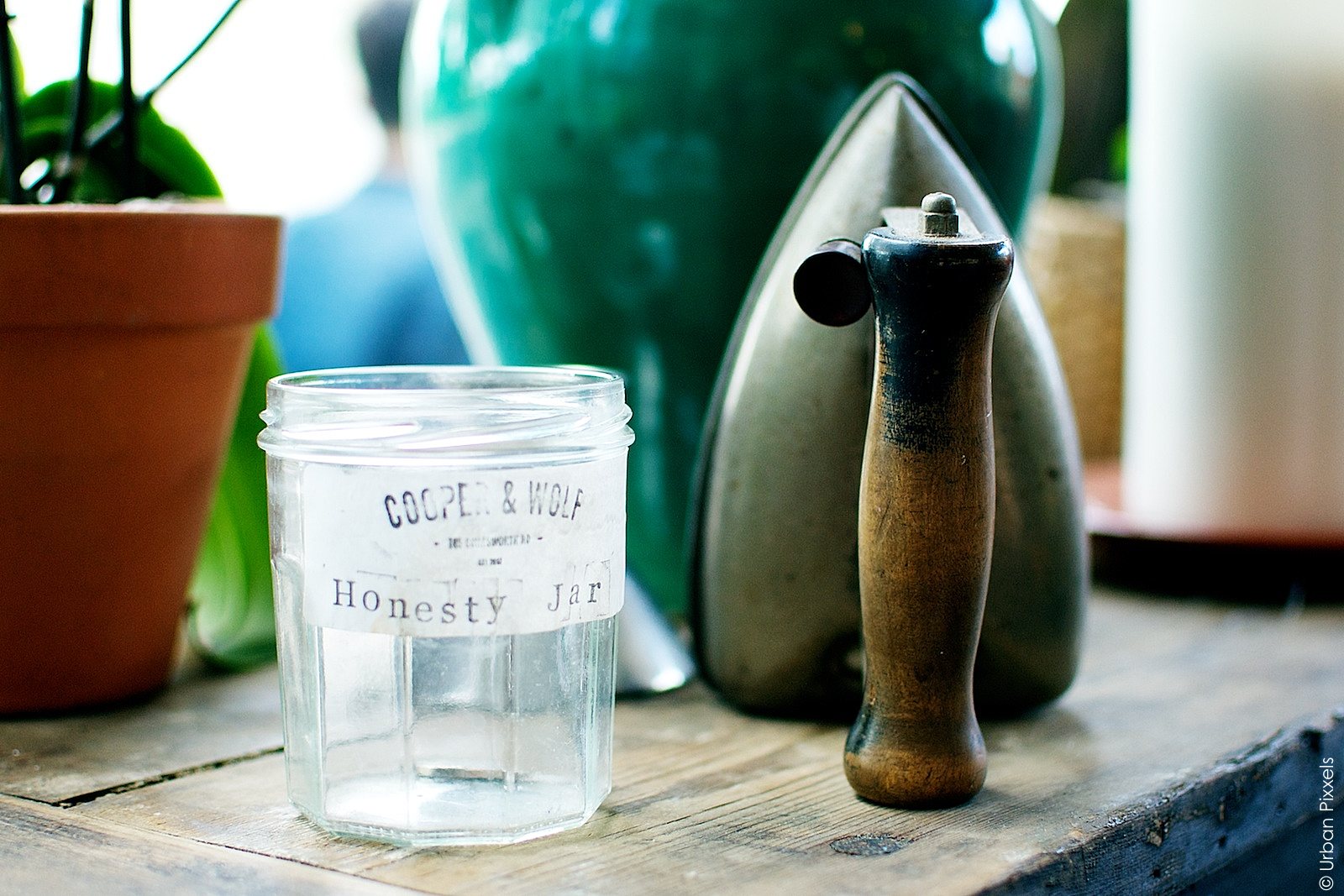 Coffee at Cooper and Wolf in Hackney, London