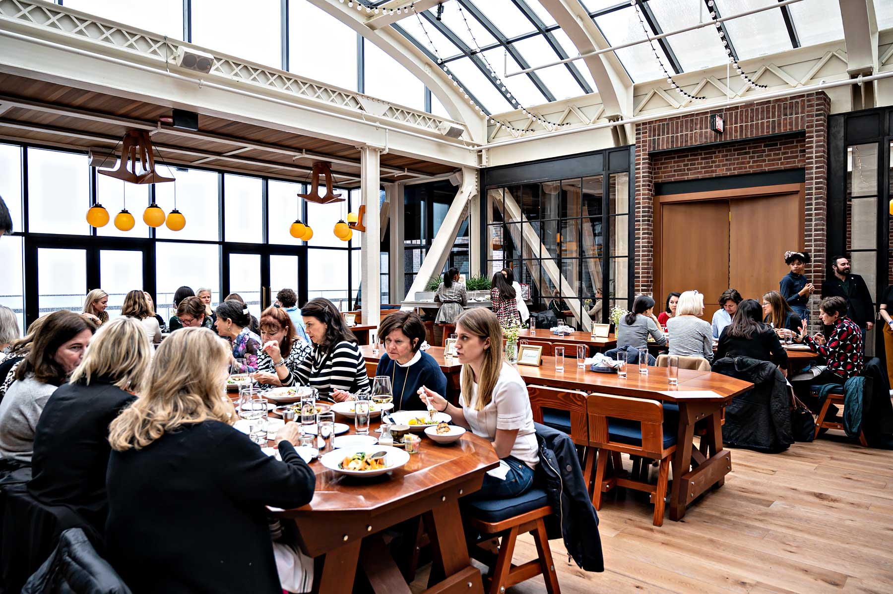 Where to Eat in Chicago: Rooftop restaurant Cindy's at the Chicago Athletic Association Hotel